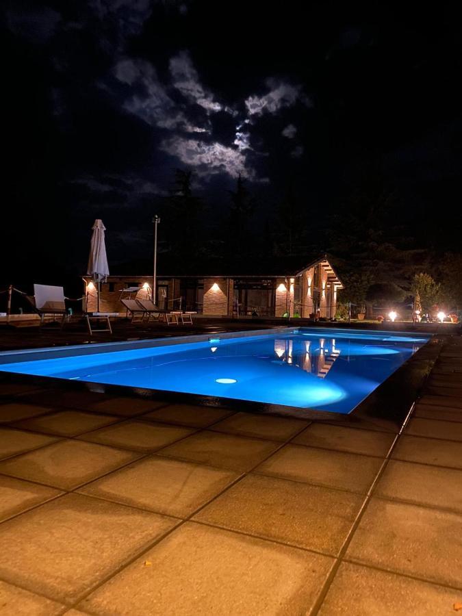 Villa Montegenco Comunanza Eksteriør bilde
