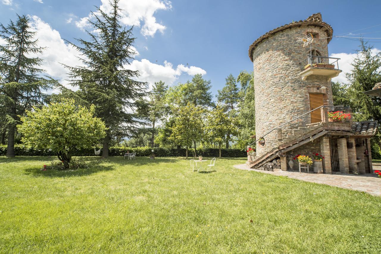 Villa Montegenco Comunanza Eksteriør bilde